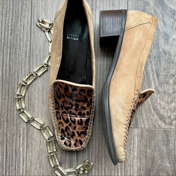 Stuart Weitzman tan suede animal print loafers. Size 7,5 B - Picture 6 of 15